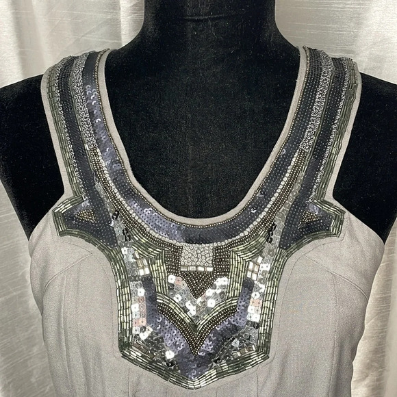 Banana Republic Women’s 4 Sleeveless Halter Beaded Gray Silk Shift Mini Dress - Picture 2 of 9